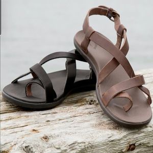 Olukai upena sandals